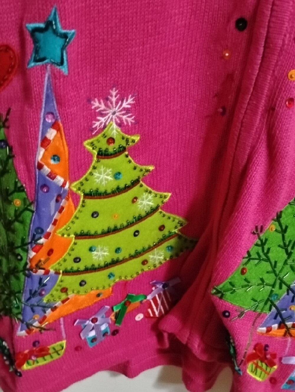 Carly St. Claire Bright Pink V-Neck Sequin Christmas Tree Sweater - Picture 5 of 9